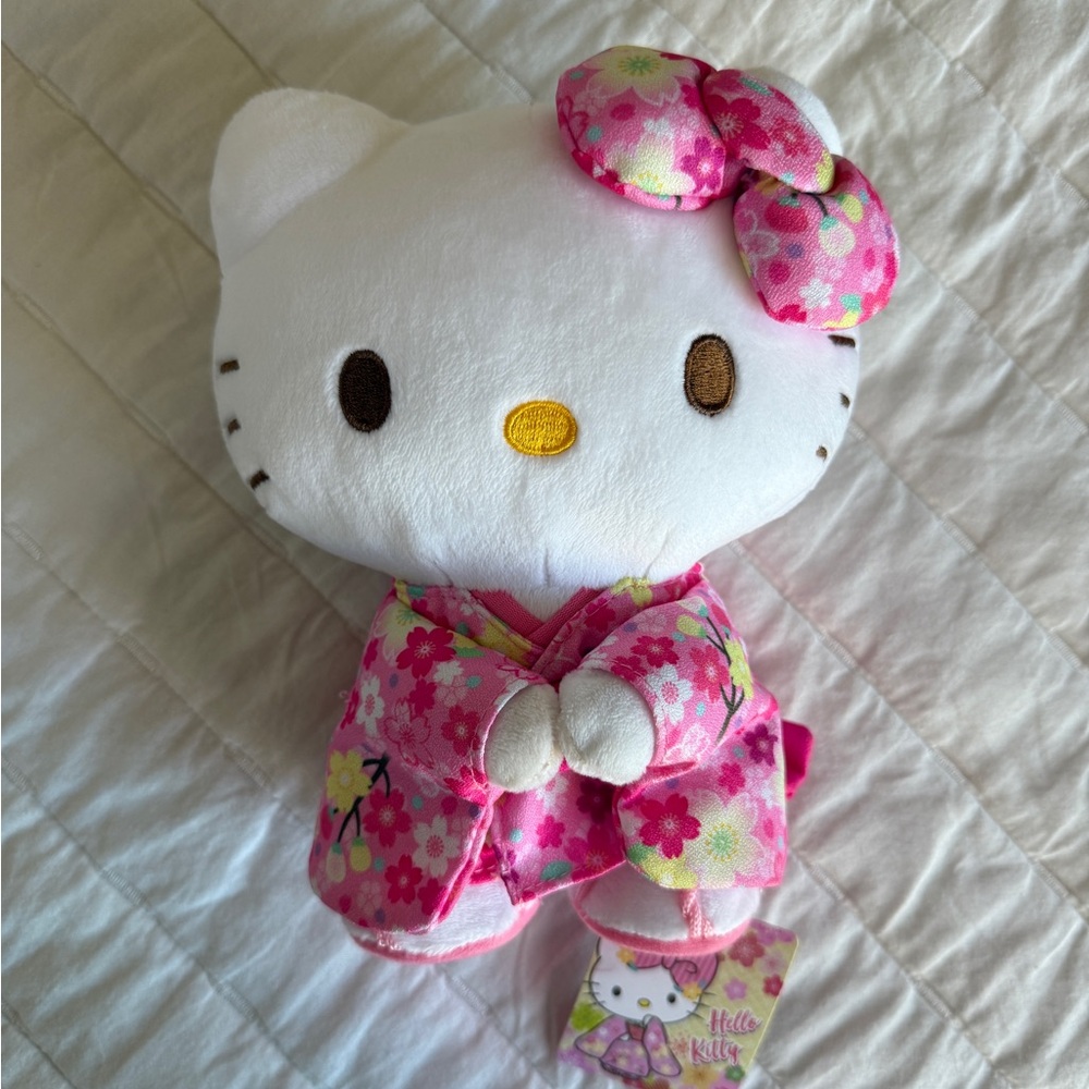NWT GIFTABLE Pink Cherry Blossom Kimono Hello Kitty Plushie sold only in Japan